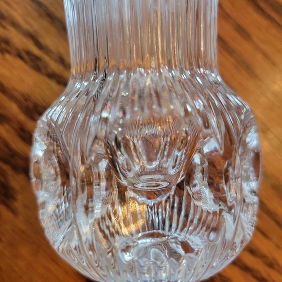 Small Vintage Crystal Bud Vase ~ MCM ~ Thumbprint Base ~ Cut Glass ~ Pretty! - Picture 8 of 14